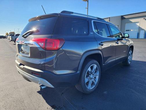 2017 GMC Acadia SLT-2