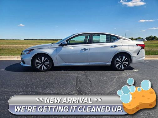 2022 Nissan Altima 2.5 SV