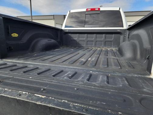 2020 RAM 2500 Laramie Crew Cab 4X4 6'4' Box