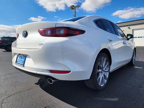 2022 Mazda Mazda3 FWD w/Select Package