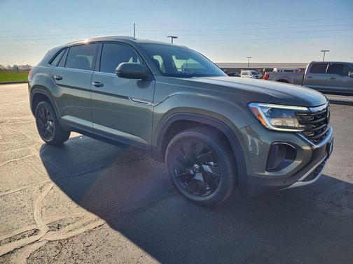 2025 Volkswagen Atlas Cross Sport 2.0T SE w/Technology 4MOTION