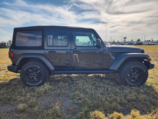 2020 Jeep Wrangler Unlimited Willys 4X4