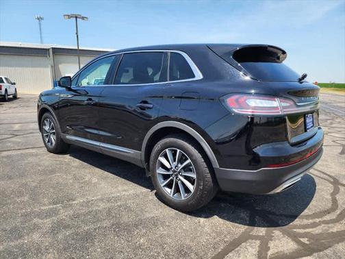 2022 Lincoln Nautilus Standard