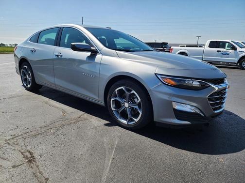 Sterling Gray Metallic 2024 Chevrolet Malibu FWD 1LT