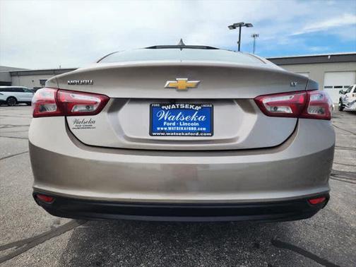 2022 Chevrolet Malibu FWD LT