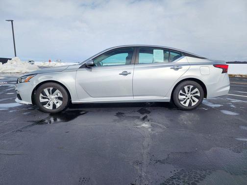 2020 Nissan Altima S FWD