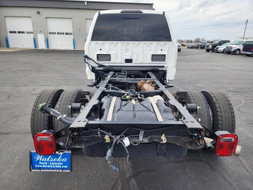 White 2024 Ford F-450