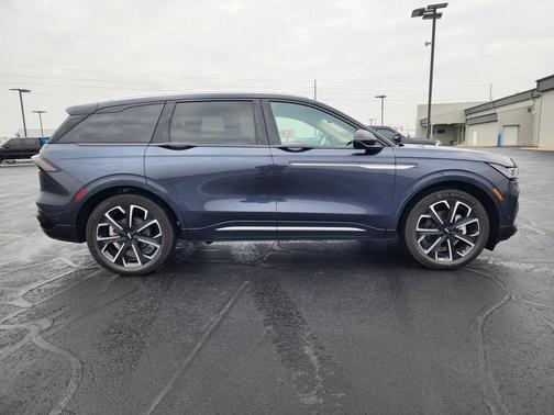 2024 Lincoln Nautilus Reserve