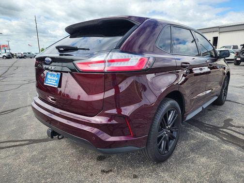 2022 Ford Edge ST Line
