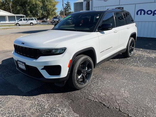 2024 Jeep Grand Cherokee Altitude