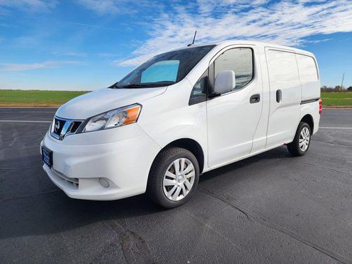 2020 Nissan NV200 SV