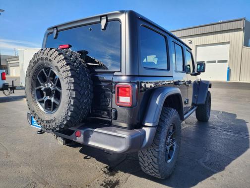 2025 Jeep Wrangler 4xe Willys