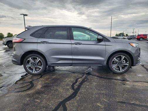 2024 Ford Edge ST