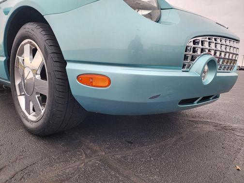 2002 Ford Thunderbird Base