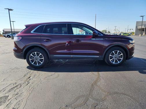 2022 Lincoln Nautilus Standard