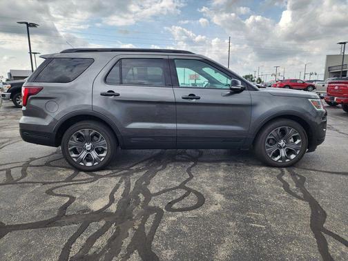 2018 Ford Explorer Sport