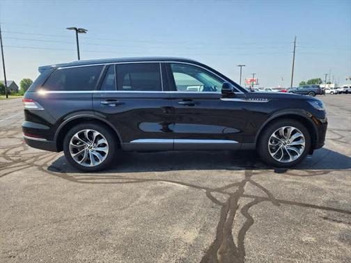 2025 Lincoln Aviator Premiere
