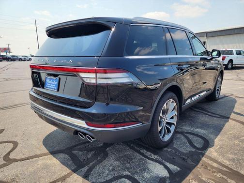 2025 Lincoln Aviator Premiere