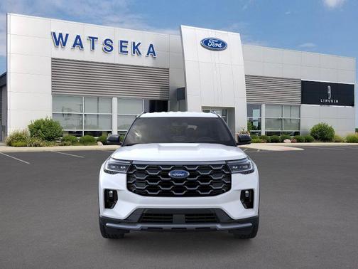Star White Metallic Tri-Coat 2026 Ford Explorer Platinum