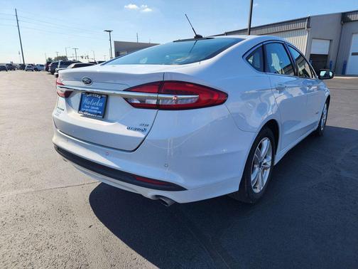 2018 Ford Fusion Hybrid SE