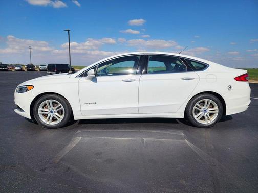 2018 Ford Fusion Hybrid SE