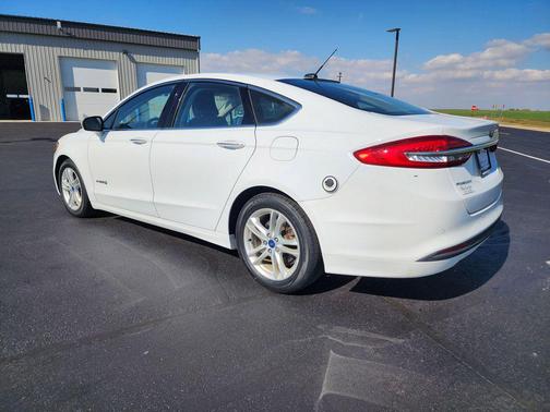 2018 Ford Fusion Hybrid SE