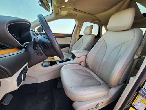 2019 Lincoln MKC Select