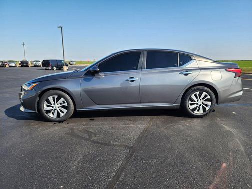 2021 Nissan Altima S FWD