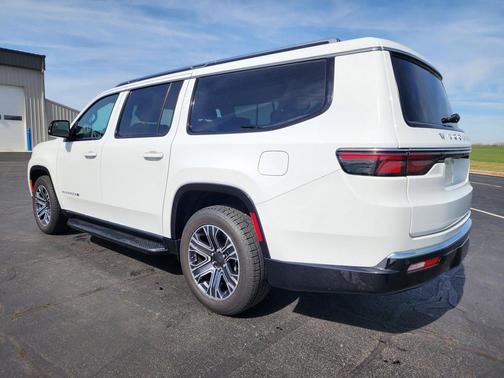 2024 Jeep Wagoneer L Series II 4x4