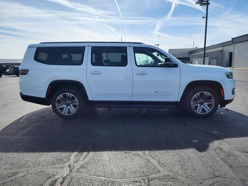 2024 Jeep Wagoneer L Series II 4x4
