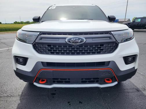 Star White Metallic Tri-Coat 2023 Ford Explorer Timberline