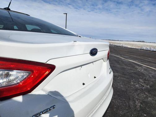 2014 Ford Fusion Hybrid SE