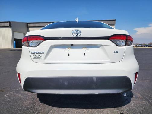 Ice Cap 2023 Toyota Corolla LE