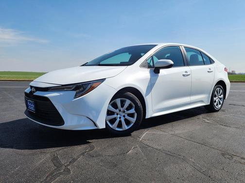 Ice Cap 2023 Toyota Corolla LE