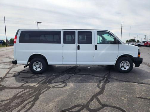 2019 Chevrolet Express 3500 LS