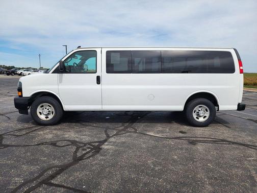 2019 Chevrolet Express 3500 LS