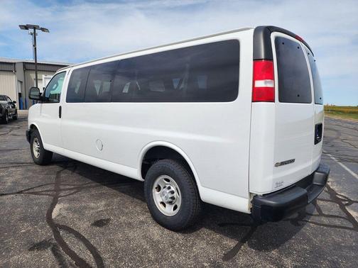 2019 Chevrolet Express 3500 LS