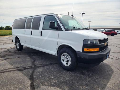2019 Chevrolet Express 3500 LS