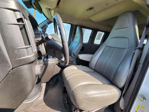 2019 Chevrolet Express 3500 LS
