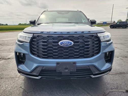 Vapor Blue Metallic 2026 Ford Explorer ST-Line