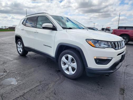 White Clearcoat 2018 Jeep Compass Latitude