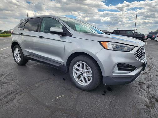 Iconic Silver Metallic 2024 Ford Edge SEL