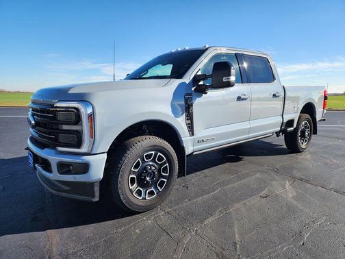 2025 Ford F-250 Platinum