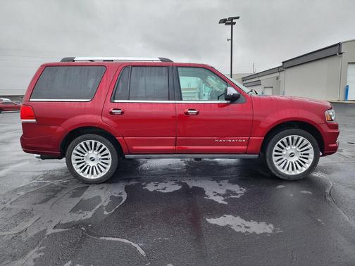 2015 Lincoln Navigator Base