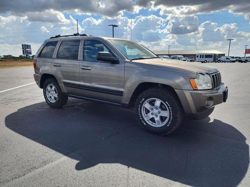 2006 Jeep Grand Cherokee Laredo