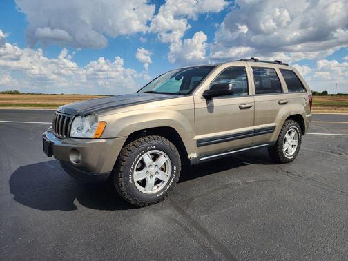 2006 Jeep Grand Cherokee Laredo