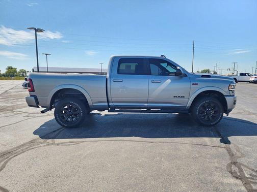 2022 RAM 2500 Laramie Crew Cab 4x4 6'4' Box