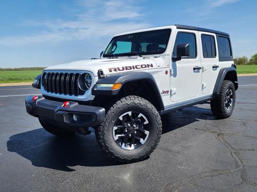 Bright White Clearcoat 2025 Jeep Wrangler Rubicon
