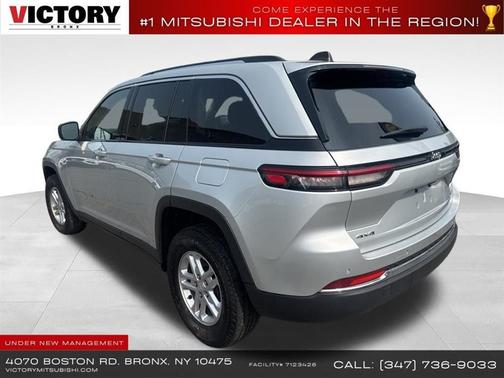 2023 Jeep Grand Cherokee Laredo