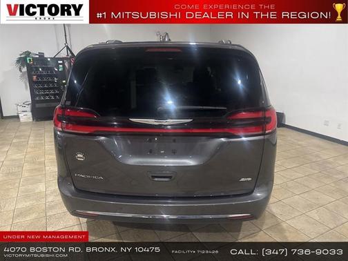 2021 Chrysler Pacifica Touring L